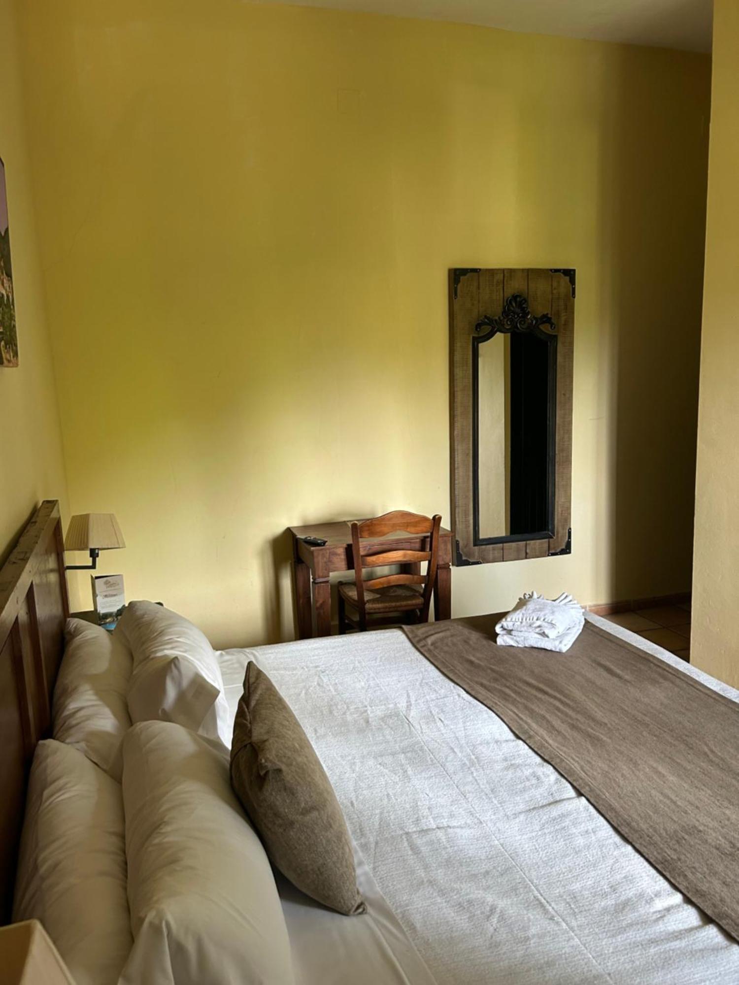 Hotel Rural Castillo De Biar Finca Fanecaes Екстер'єр фото